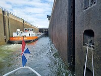 Deze schipper had kennelijk een hekel aan de recreatievaart.