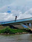 Ons uitzicht op het baken van Venlo en de brug.