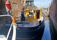 We pasten maar net in dit kleine sluisje