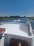 De ramen van het windscherm plat voor meer wind (koelen)