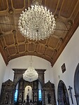 Kroonluchters aan het plafond