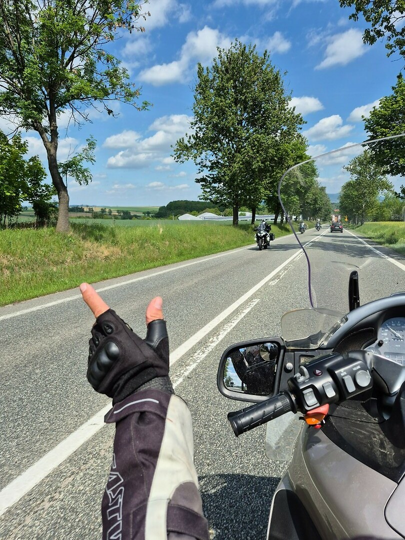 En zwaaien maar weer