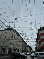 De stroomvoorziening voor de trolleybussen in Salzburg