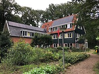 Nivonhuis Den Broam, Buurse