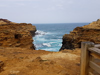 Bij The Grotto