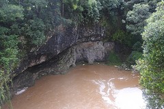 bij de waterval