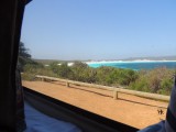 Uitzicht vanuit de camper van Lucky Bay