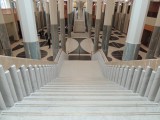 Marmeren trappen en inkomhal