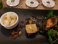 Voorgerecht met 3 wijnen, spijtig kon Marleen er niet van genieten. Ze was ziekjes...