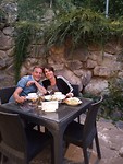 In tuin van restaurant (hotel/resort Vardzia)