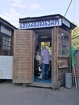 De barbier, op de markt in Bodzjomi
