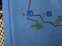 Hier is het Waddenzee centrum en gratis camperplek