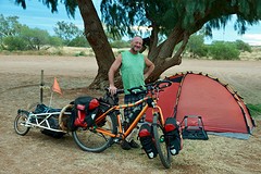 Max, de wereldfietser, geoloog, duurzame-technologie-expert