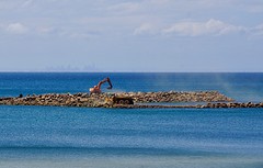 Als je goed kijkt, zie je de skyline van Melbourne aan de overkant van de baai
