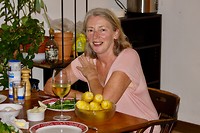 Marja had eindelijk weer eens de kans om een heerlijk maal te maken, salades uit Ottolenghi