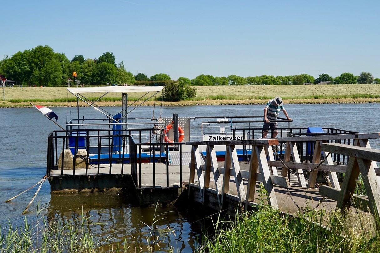 Het Zalkerveer  en de moedeloze kapitein - motor sloeg steeds af
