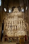 De achterwand van de grote kerk