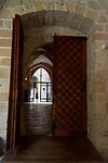 Richting uitgang van het klooster