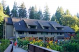 Belknap Hot Springs Lodge