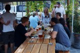 Beer, Burgers & Bingo naast de Blue Agave op Glisan Str