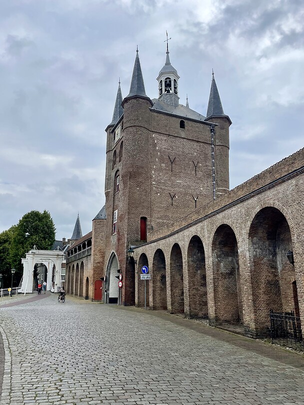 De Zuidhavenpoort