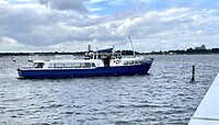 Het voet- en fietsveer over het Veerse Meer naar Veere