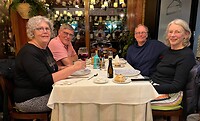 In afwachting van het eten