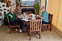 Lunchen on de buitenlucht bij onze casa