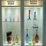 Kleurrijk en kunstig glas, wel te koop maar niet voor onder de arm mee naar de kassa
