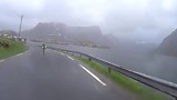 Op weg naar de boot in Moskenes