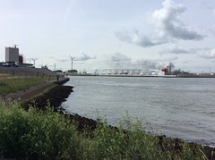 Maeslantkering sluitstuk van Deltawerken