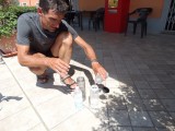 Een meermalen per dag ritueel, het vullen van onze waterflesjes