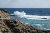 Atlantische golven op de kust van Petit Terre