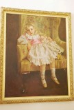 portret van de jonge Agatha Christie in Greenway