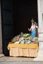 Maria ontvangt de bloemen