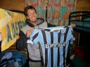 Paulo met zijn Gremio-shirt