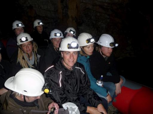 in de grotten