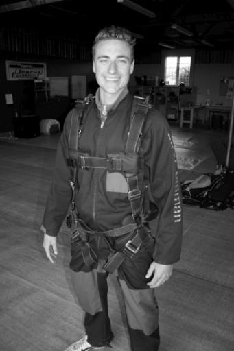 skydive (3)