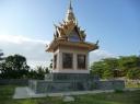 monument killing field (2)