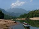 met dit bootje ging ik de rivier op