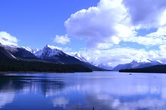 Lake maligne