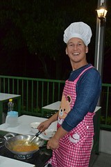 Herman tijdens de kookcursus
