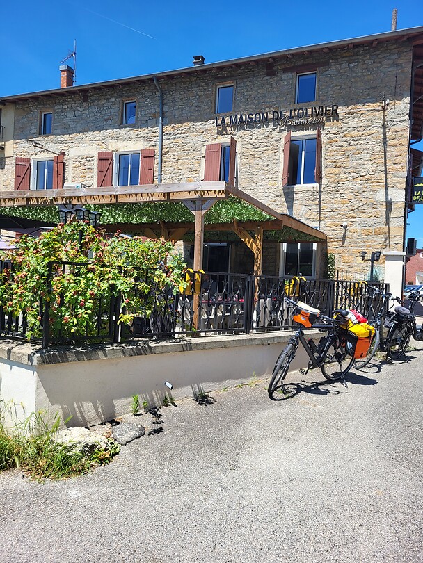 Terras aan de Rhone