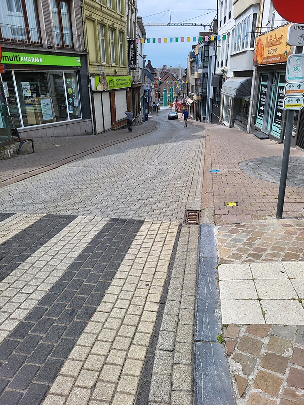 Klim Brugstraat voorbode muur