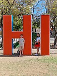 H en I