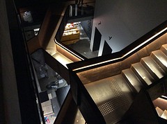 Een blik in MONA