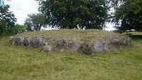Een grafheuvel, 3500 - 3200 voor onze jaartelling
