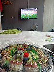 Sushi en voetbal in B&B de vrije Vlinders