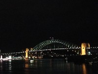 Harbour bridge bij nacht