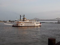 De Queen Creole
